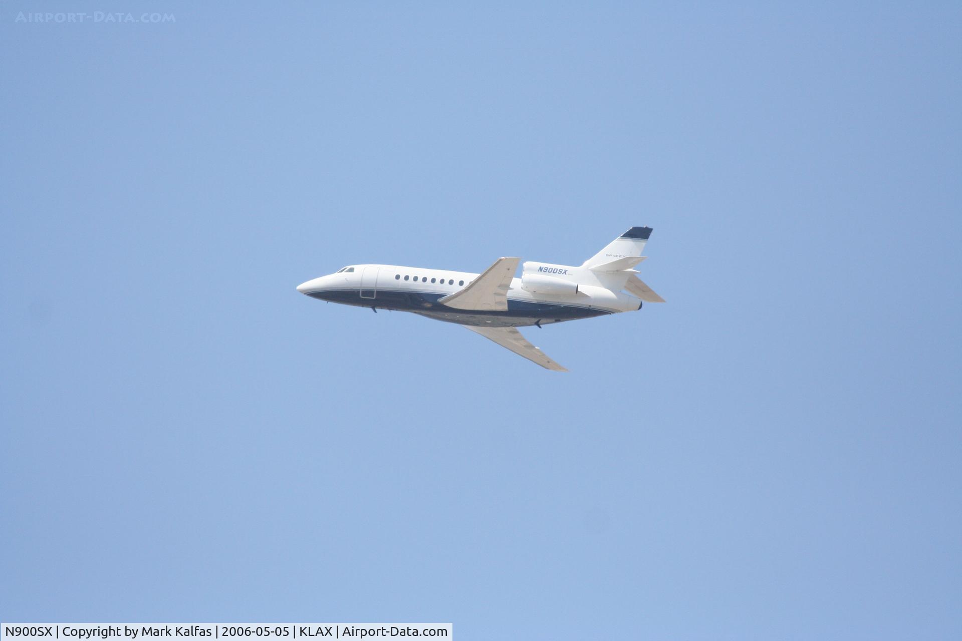 N900SX, 1994 Dassault Falcon 900B C/N 139, Spacex and PayPal founder Elon Musk's FALCON 900 departs 25L KLAX.