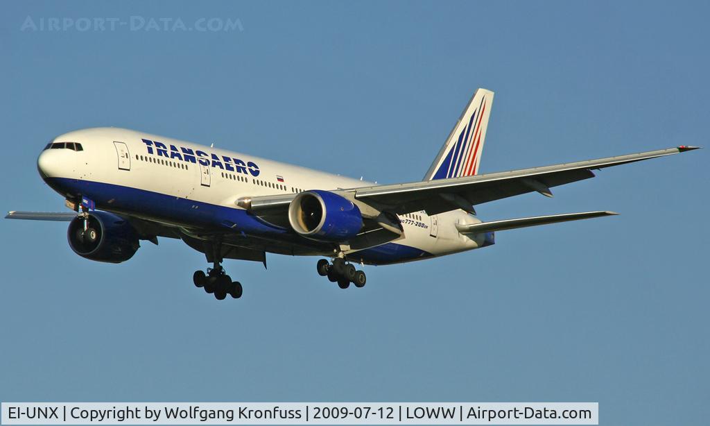 EI-UNX, 1999 Boeing 777-222/ER C/N 30213, nice Triple on finals RWY34