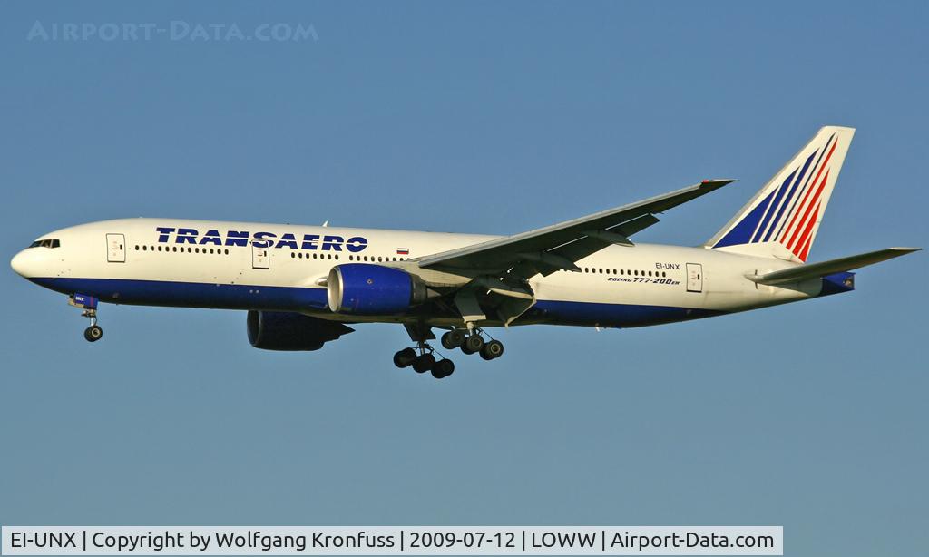 EI-UNX, 1999 Boeing 777-222/ER C/N 30213, nice Triple on finals RWY34