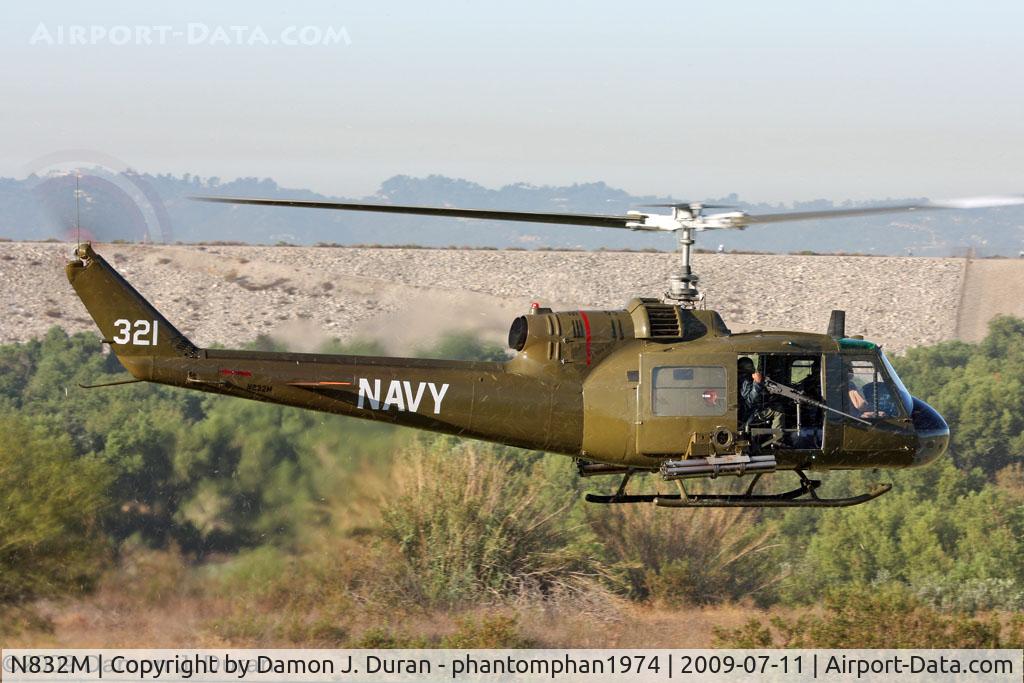 N832M, 1963 Bell UH-1B Iroquois C/N 604, Arrival at American Heroes Airshow, Lakeview Terrace, CA