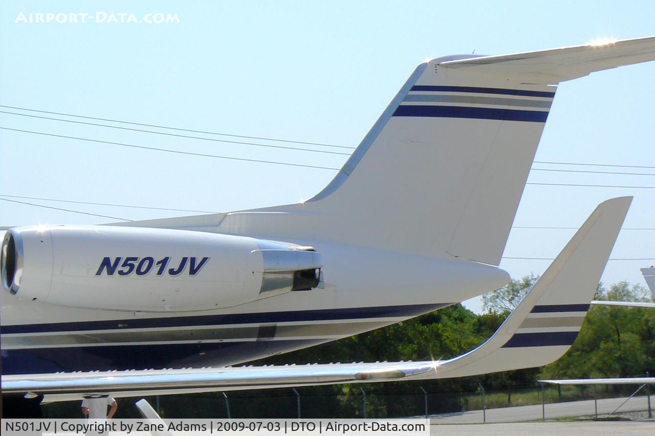 N501JV, 1975 Grumman G-1159 Gulfstream II SP C/N 168, At Denton Municipal