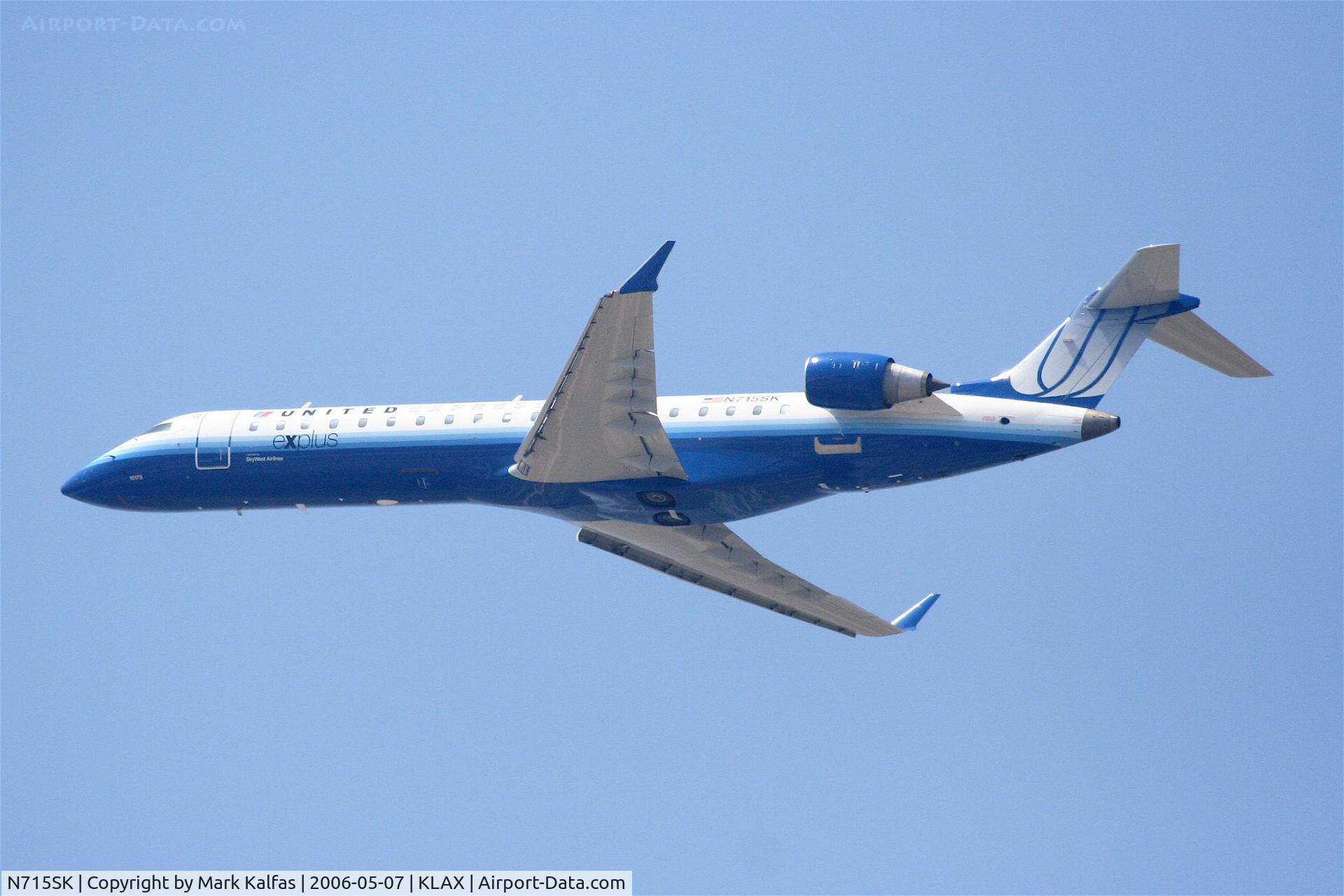N715SK, 2004 Bombardier CRJ-700 (CL-600-2C10) Regional Jet C/N 10179, United Express, (Skywest) Canadair CL-600-2C10 Regional Jet CRJ-700, N715SK,  departing 25R KLAX