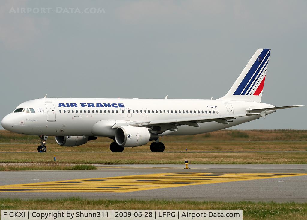 F-GKXI, 2003 Airbus A320-214 C/N 1949, Taxiing for departure...