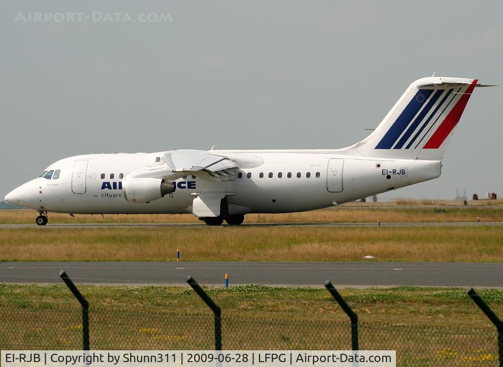 EI-RJB, 1998 British Aerospace Avro 146-RJ85 C/N E.2330, Taxiing for departure...