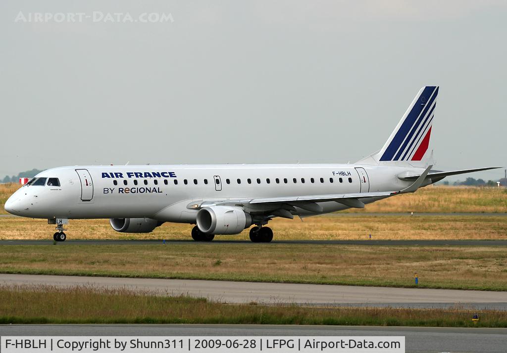 F-HBLH, 2009 Embraer 190LR (ERJ-190-100LR) C/N 19000266, Taxiing for departure...