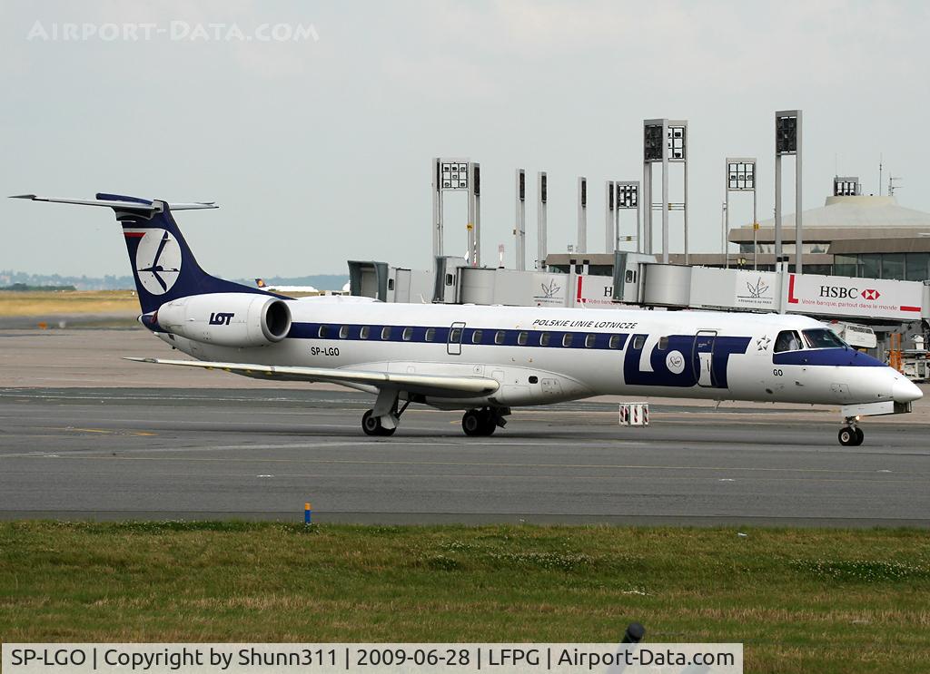 SP-LGO, 2002 Embraer EMB-145MP (ERJ-145MP) C/N 145560, Taxiing for departure...