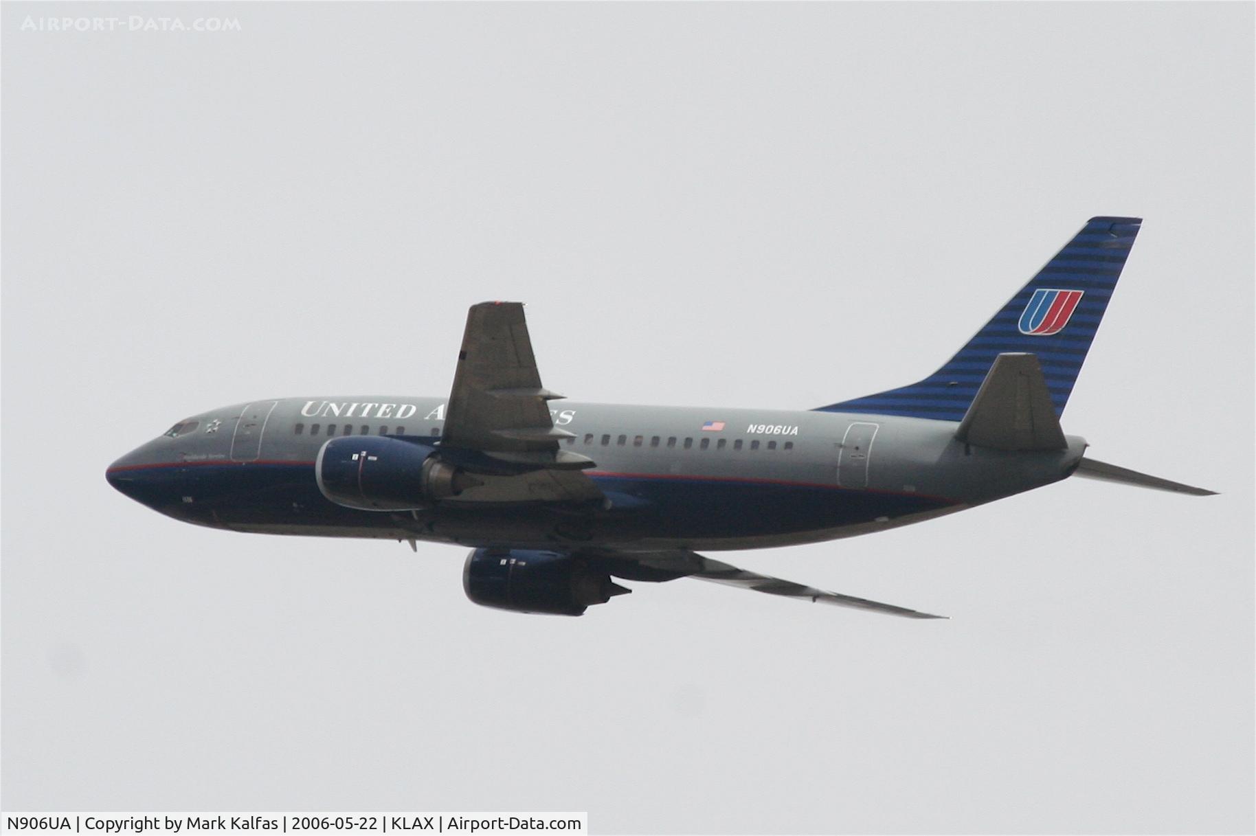 N906UA, 1991 Boeing 737-522 C/N 25006, United Airlines 737-522, N906UA departing 25R KLAX