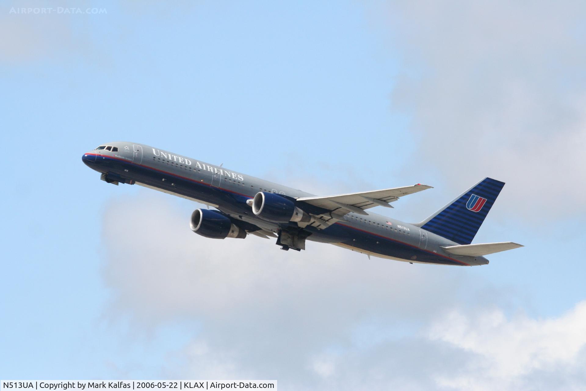 N513UA, 1990 Boeing 757-222 C/N 24810, United Airlines Boeing 757-222, N513UA departs KLAX RWY 25R