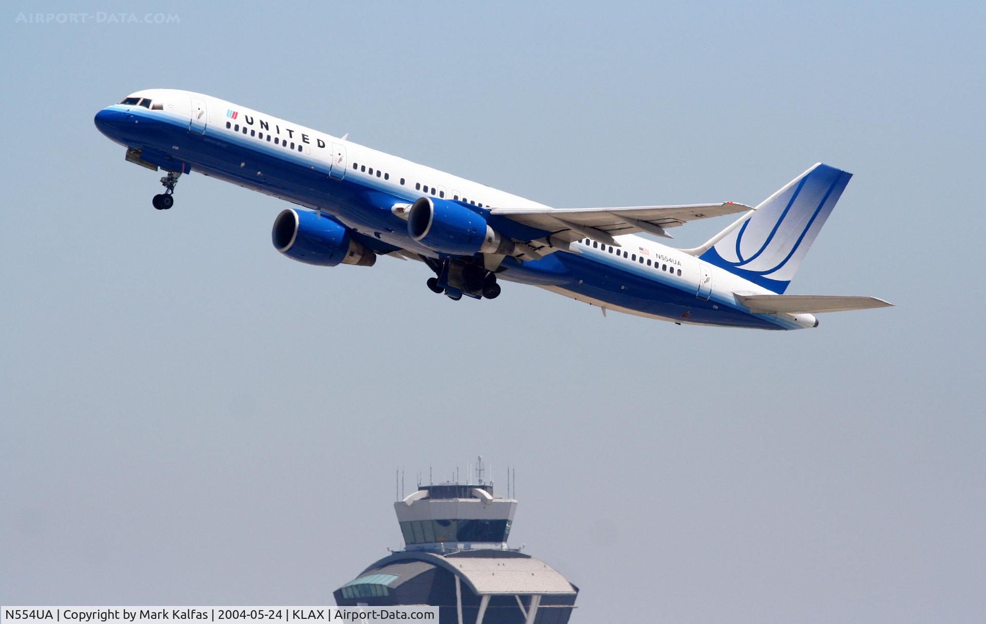 N554UA, 1992 Boeing 757-222 C/N 26644, United Airlines Boeing 757-222, N554UA departs KLAX RWY 25R