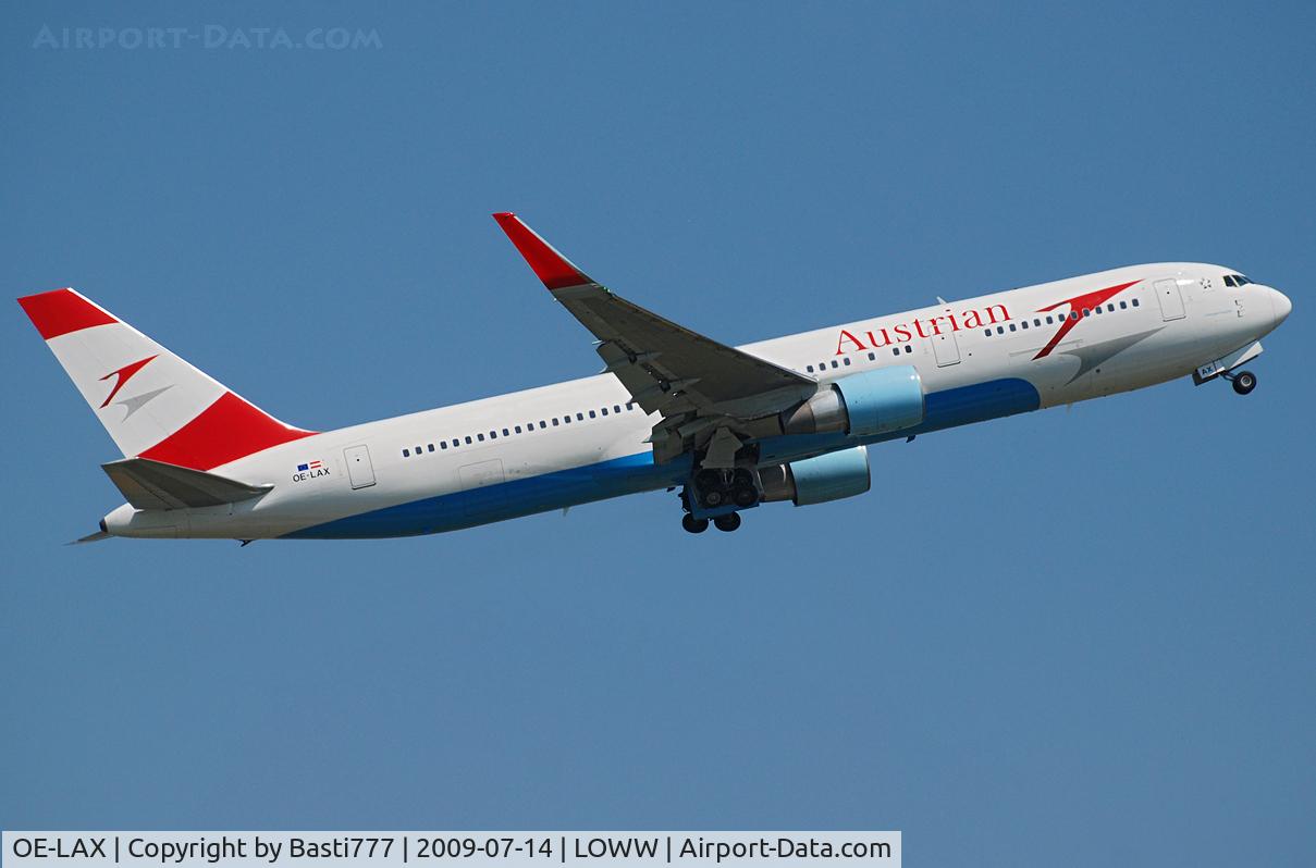 OE-LAX, 1992 Boeing 767-3Z9/ER C/N 27095, Starting from rwy 16