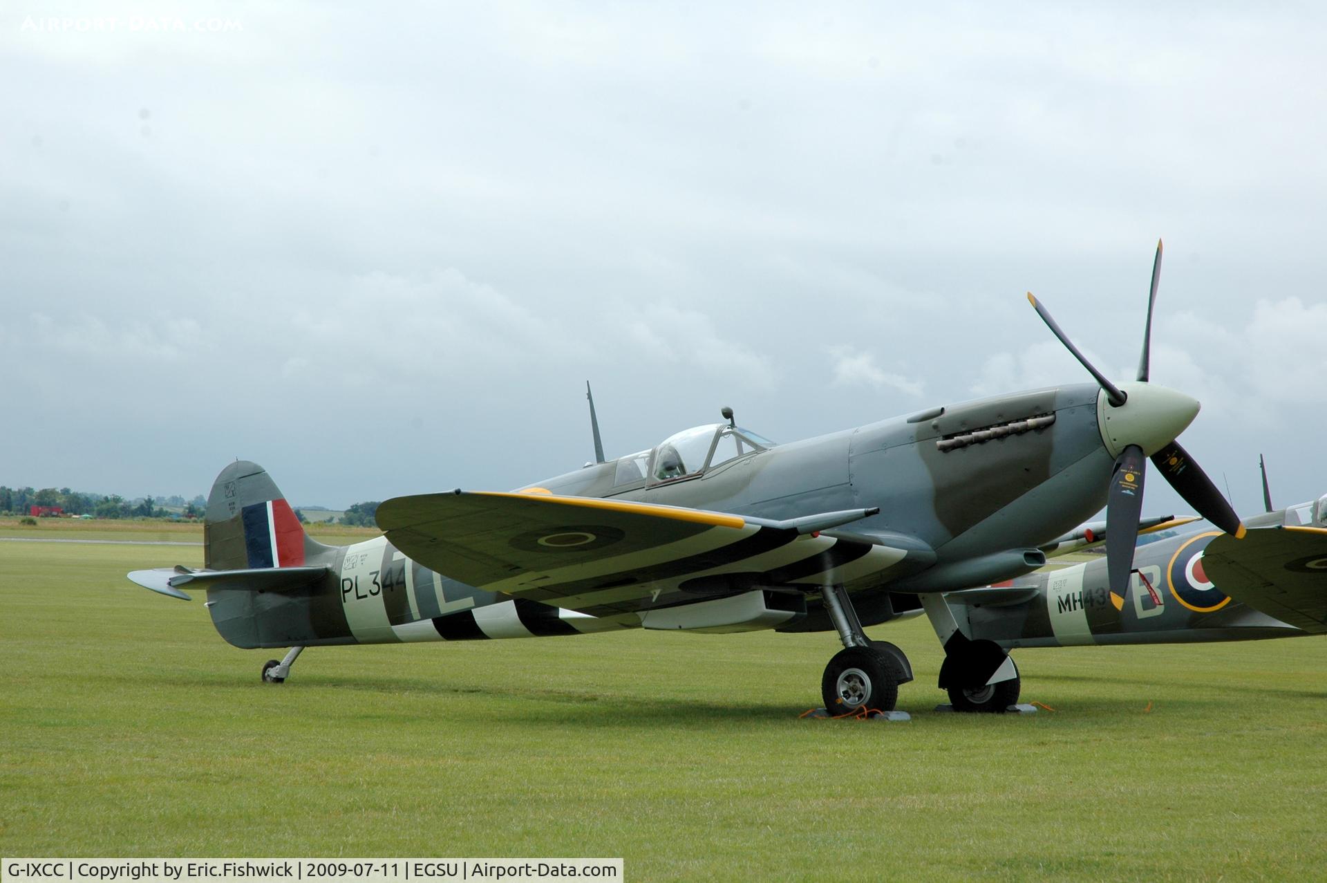 G-IXCC, 1944 Supermarine 361 Spitfire LF.IXe C/N CBAF.9590, 2. PL344 at Duxford Flying Legends Air Show July 09