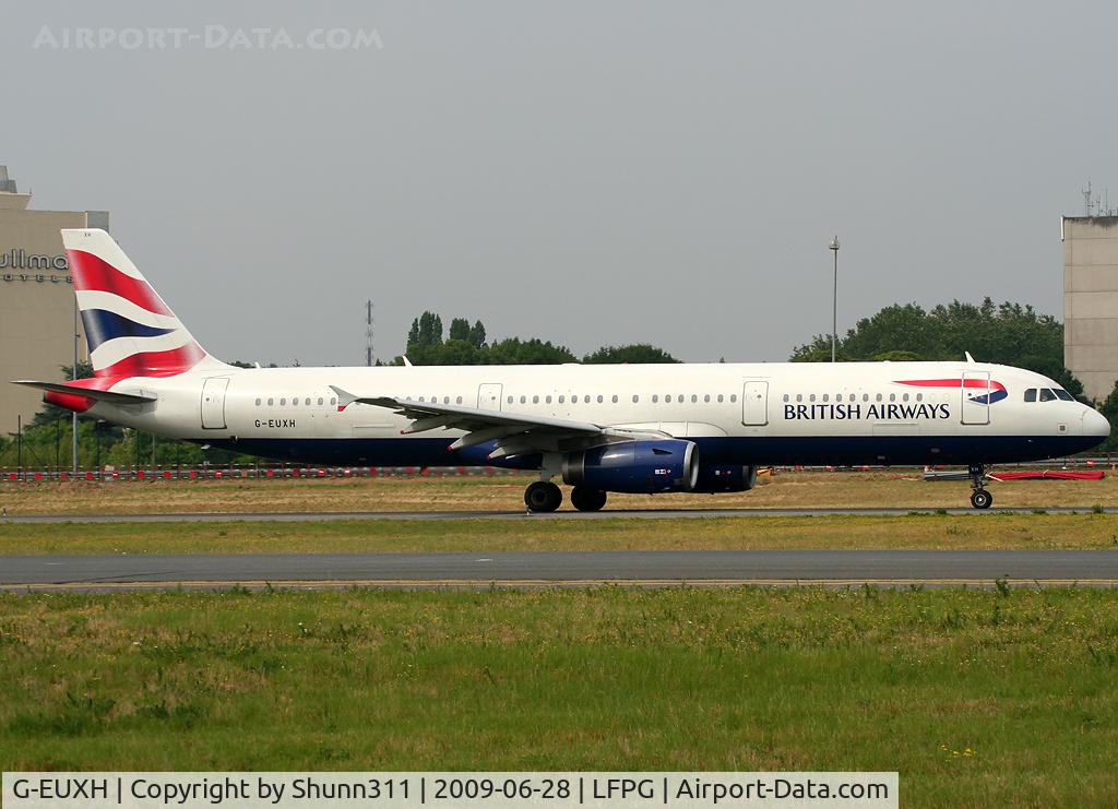G-EUXH, 2004 Airbus A321-231 C/N 2363, Taxiing on parallels runways...
