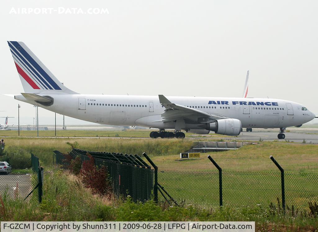 F-GZCM, 2004 Airbus A330-203 C/N 567, Taxiing for departure...
