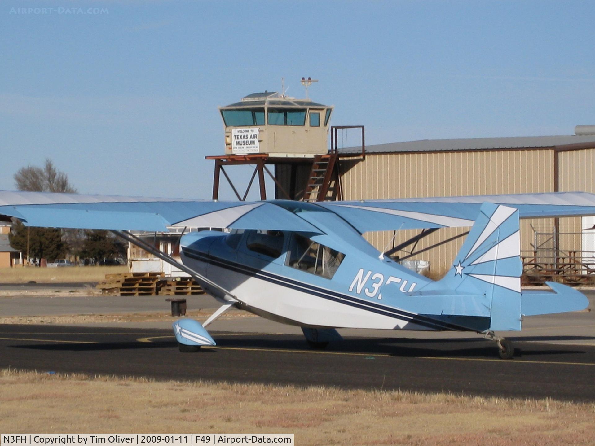 N3FH, 2001 American Champion 7GCAA Citabria C/N 451-2001, Taxi for takeoff