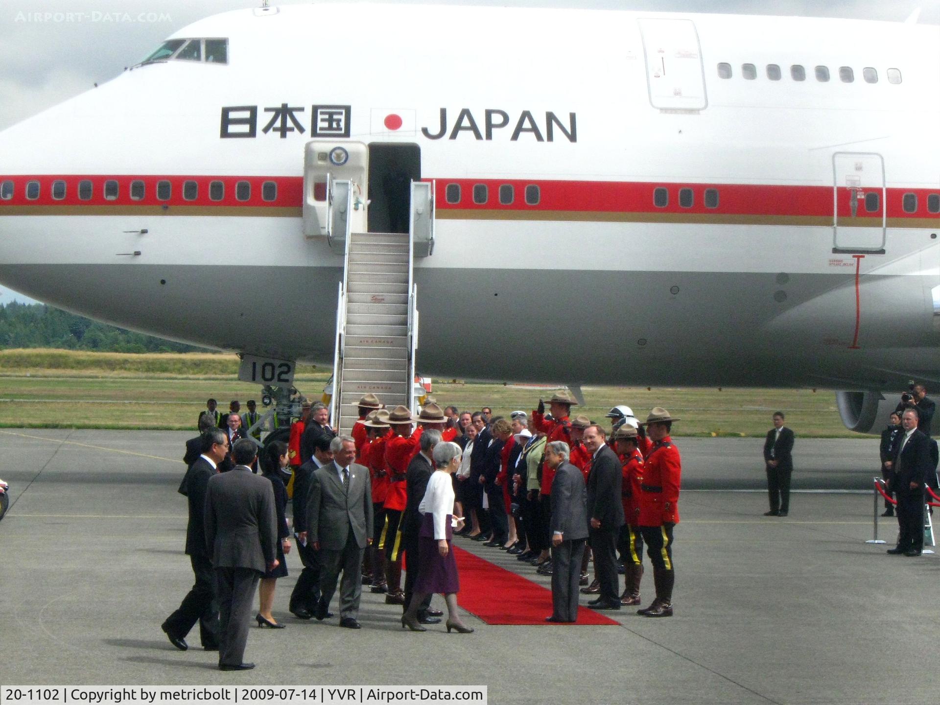 20-1102, 1991 Boeing 747-47C C/N 24731/0839, Emperor and Empress of Japan leaves Vancouver for Hawaii