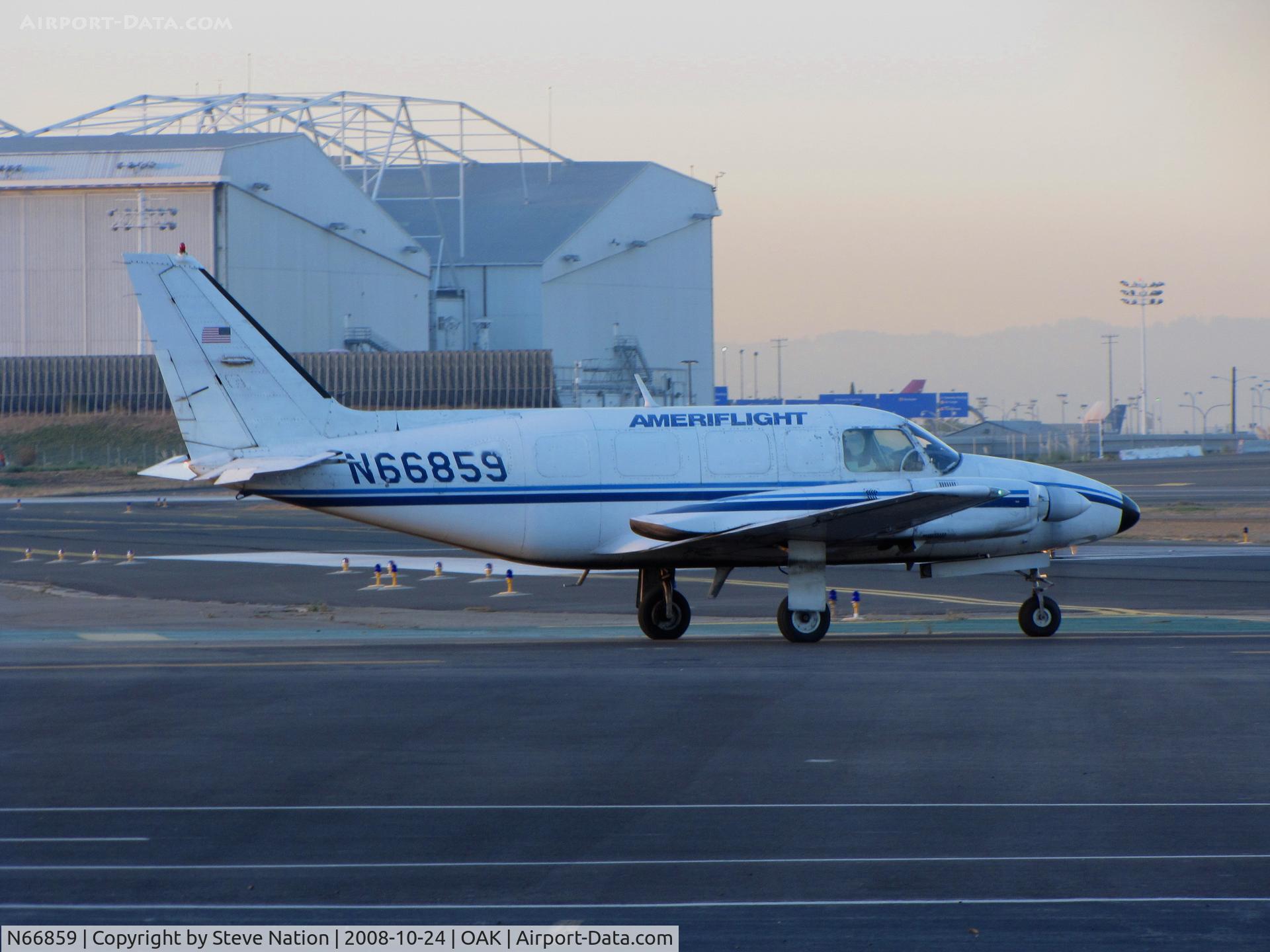 N66859, 1974 Piper PA-31-350 Chieftain C/N 31-7405168, Ameriflight 1974 Piper PA-31-350 @ OAK