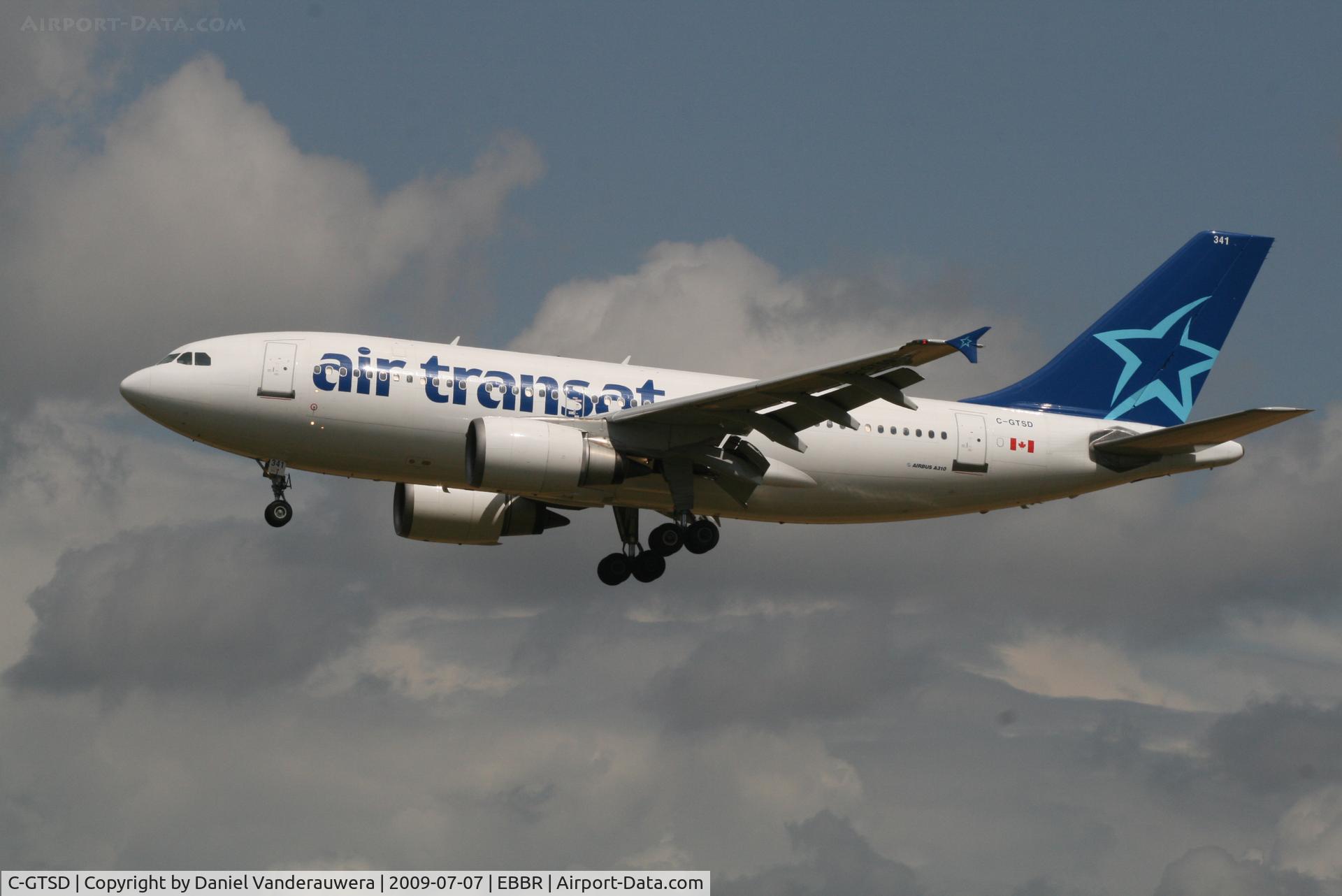 C-GTSD, 1990 Airbus A310-304 C/N 547, flight TSC158 is descending to rwy 25L