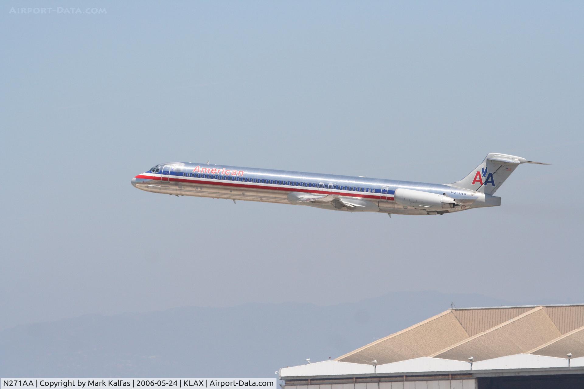 N271AA, 1985 McDonnell Douglas MD-82 (DC-9-82) C/N 49293, American Airlines MD-82, N271AA, departing 25L KLAX