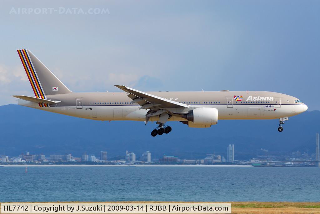 HL7742, 2006 Boeing 777-28E/ER C/N 29171, OZ B777 on Final