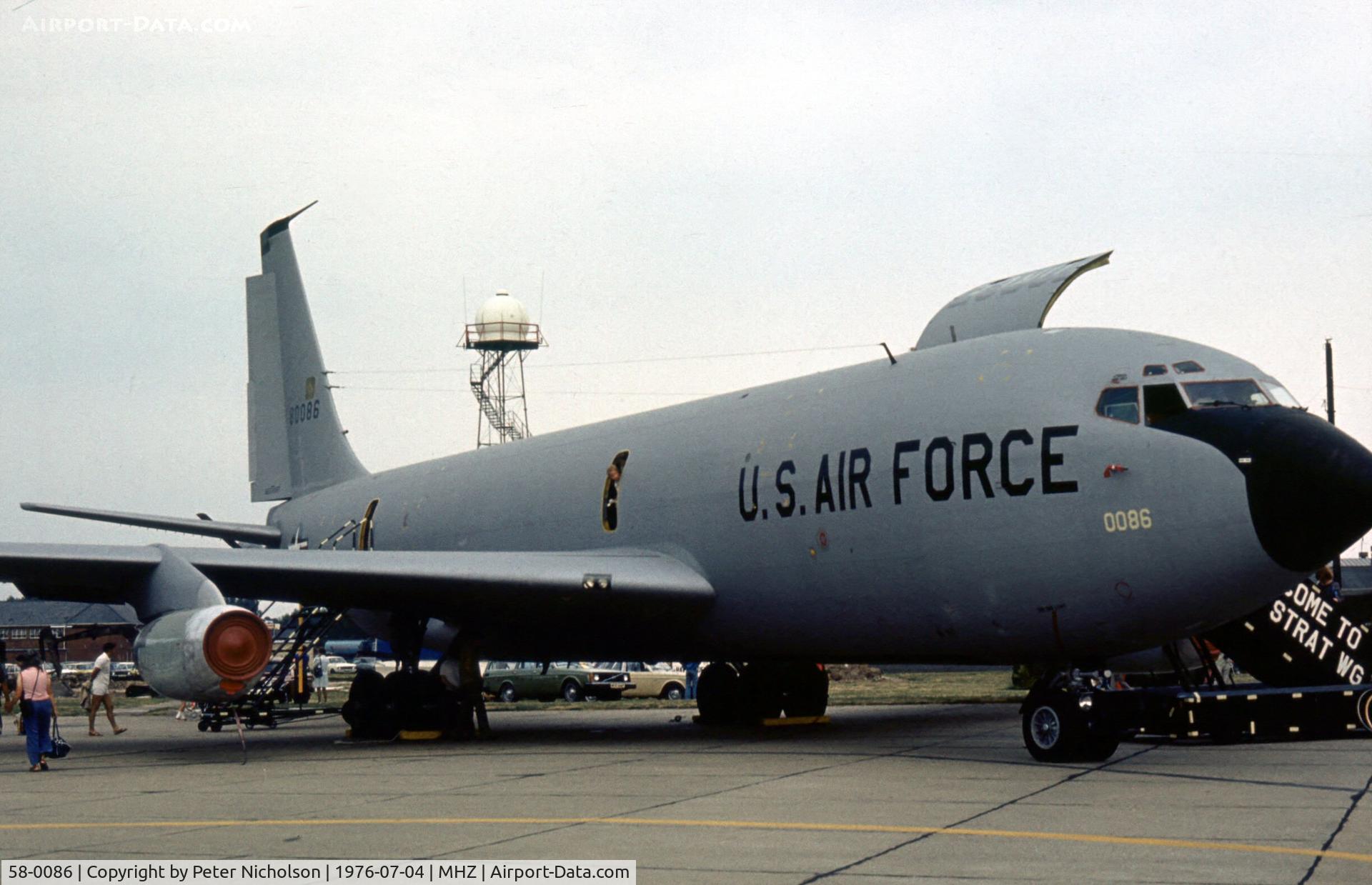 58-0086, 1958 Boeing KC-135Q Stratotanker C/N 17831, KC-135Q Stratotanker of 98th Strategic Wing at the 1976 Mildenhall Air Fete.