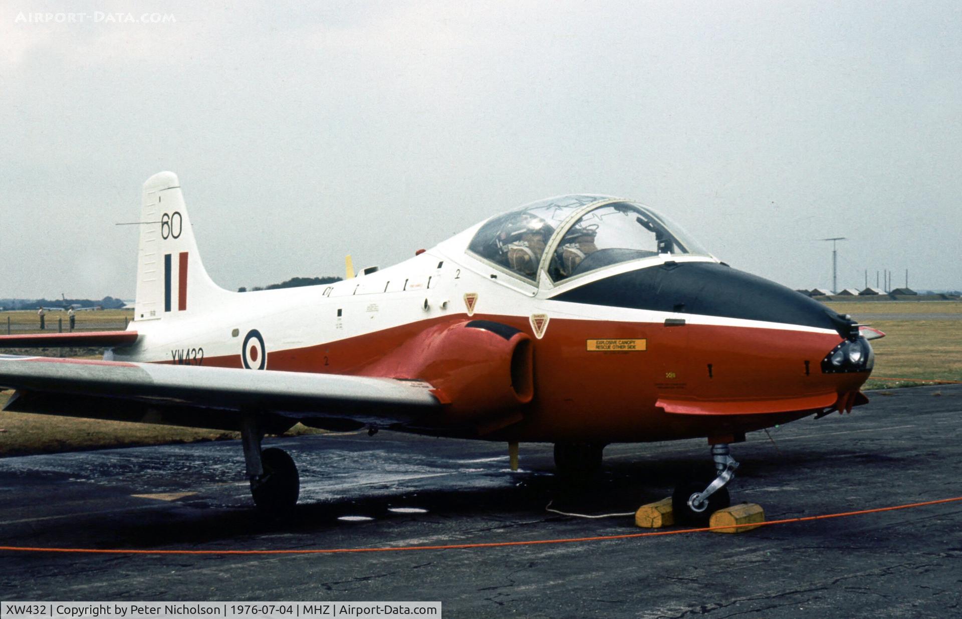 XW432, 1972 BAC 84 Jet Provost T.5A C/N EEP-JP/1054, Jet Provost T.5A of 3 Flying Training School at the 1976 Mildenhall Air Fete.