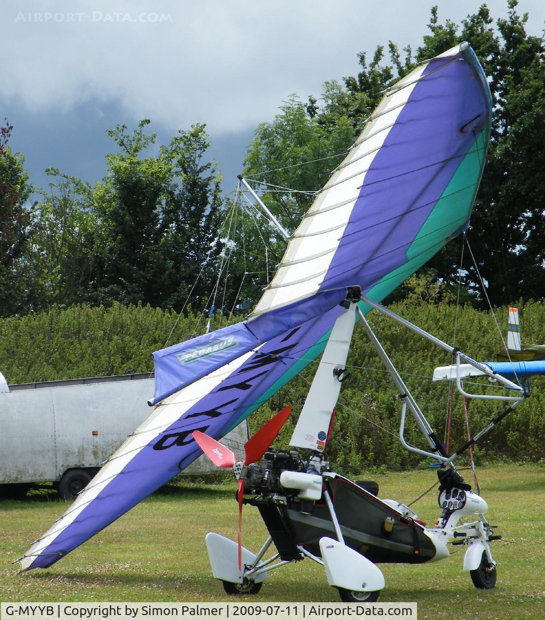 G-MYYB, 1995 Pegasus Quantum 15 C/N 7079, Pegasus Quantum at Sandy