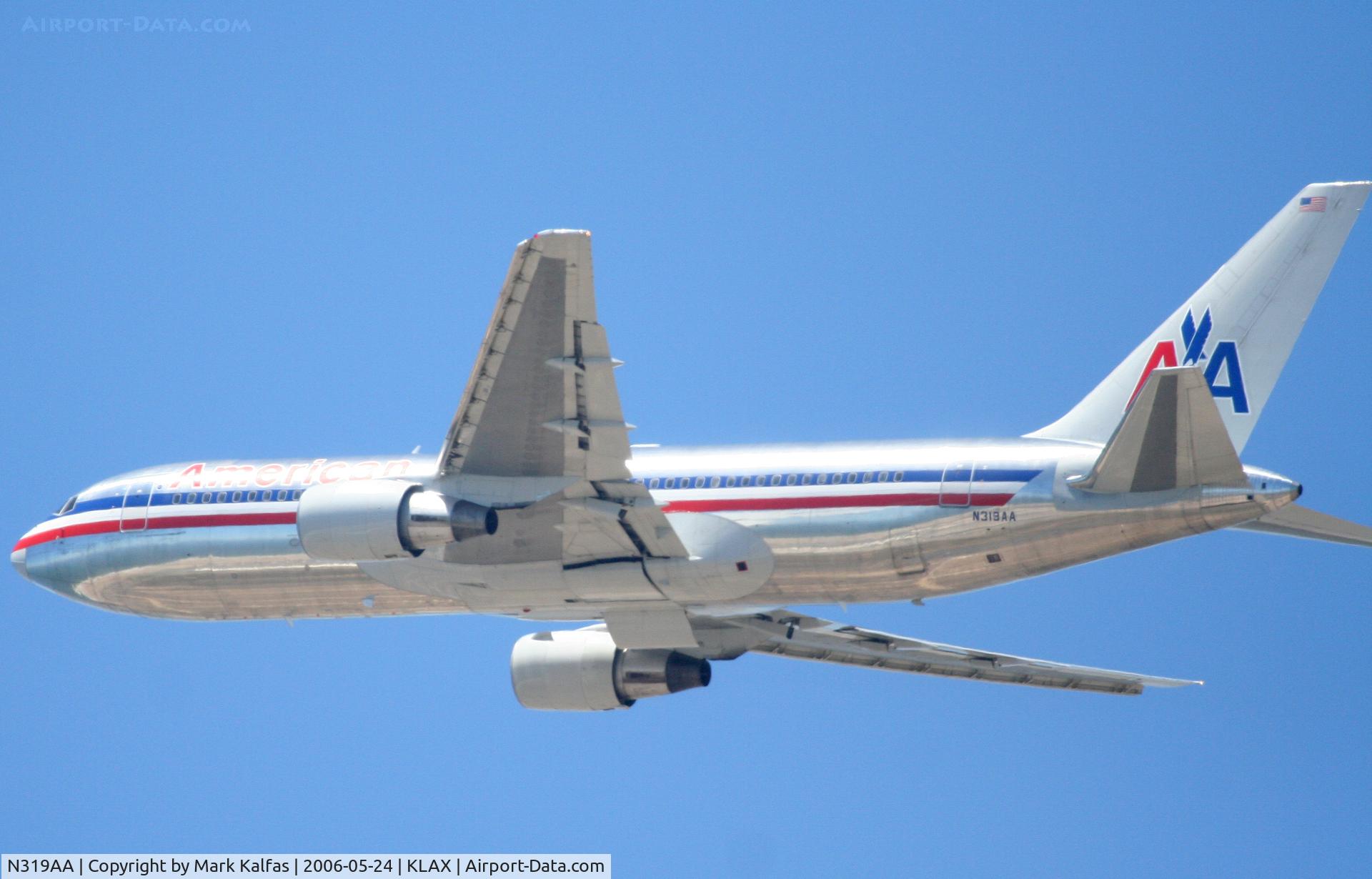 N319AA, 1985 Boeing 767-223 C/N 22320, American Airlines 767-223, N319AA 25R departure KLAX
