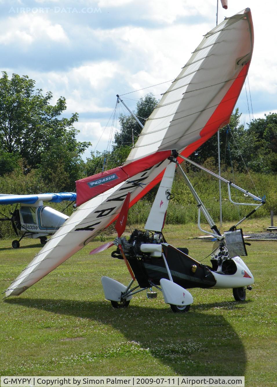 G-MYPY, 1994 Solar Wings Pegasus Quantum 15 C/N 6786, Pegasus Quantum at Sandy