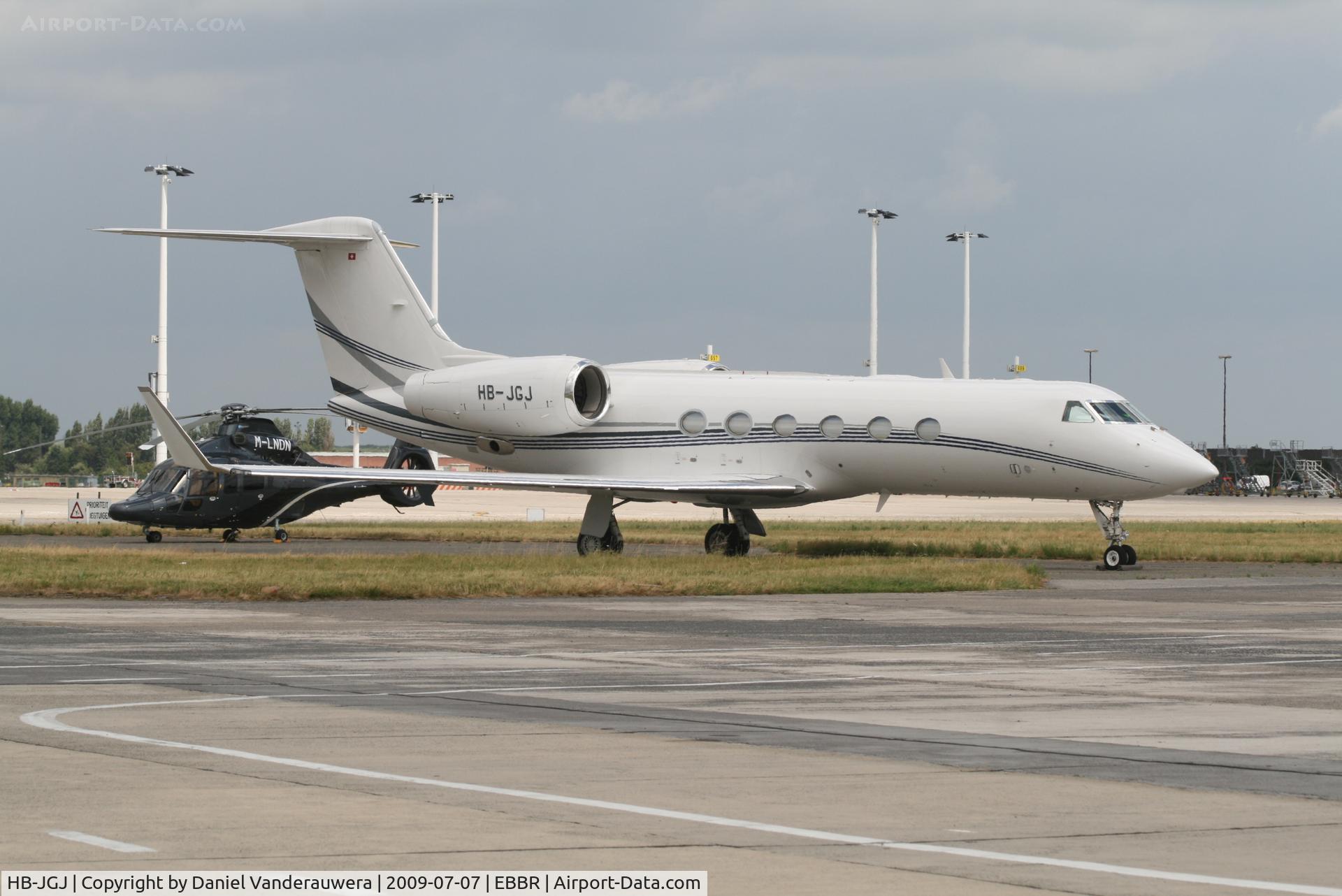 HB-JGJ, 2008 Gulfstream Aerospace GIV-X (G450) C/N 4122, parked on General Aviation apron (Abelag)