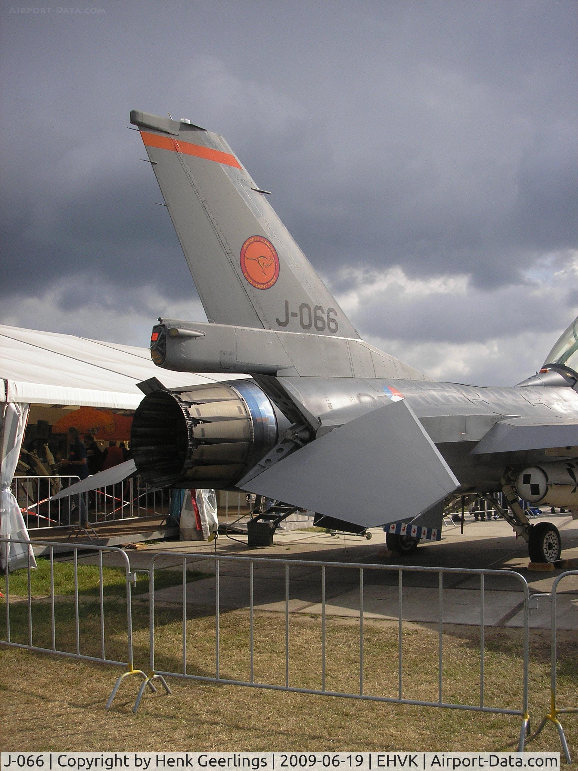 J-066, 1987 General Dynamics F-16BM Fighting Falcon C/N 6E-35, Dutch AF Openday , Volkel AFB