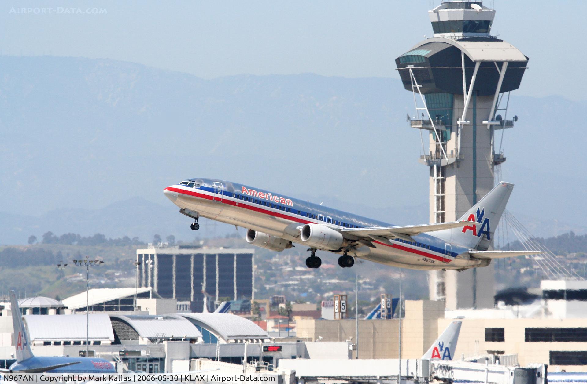 N967AN, 2001 Boeing 737-823 C/N 29545, American Airlines 737-823, N967AN, 25R departure KLAX