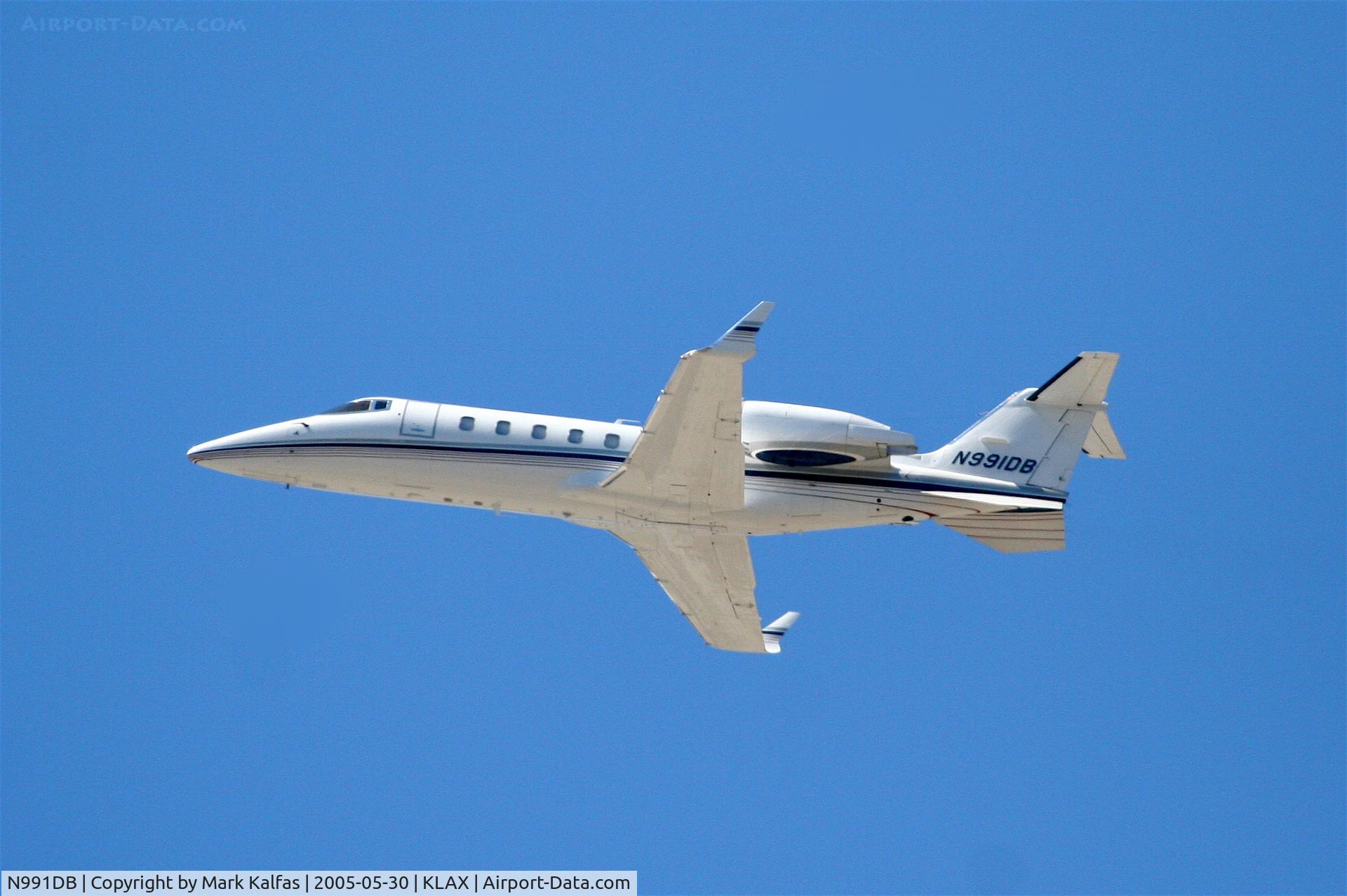N991DB, 2000 Learjet 60 C/N 177, Learjet 60, N991DB departing 25R KLAX