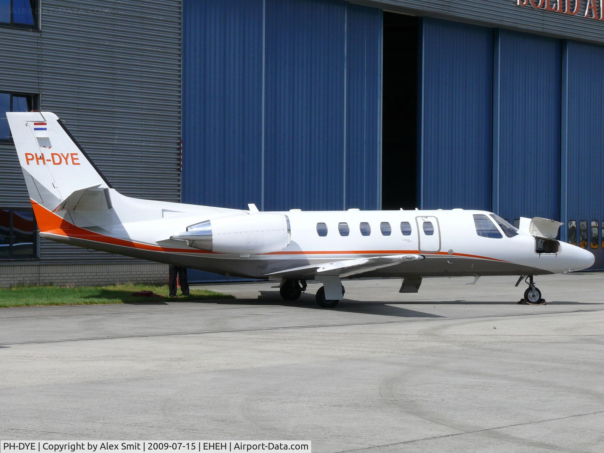 PH-DYE, 2000 Cessna 550 Citation Bravo C/N 550-0927, Cessna C550B Citation Bravo PH-DYE SolidaiR
