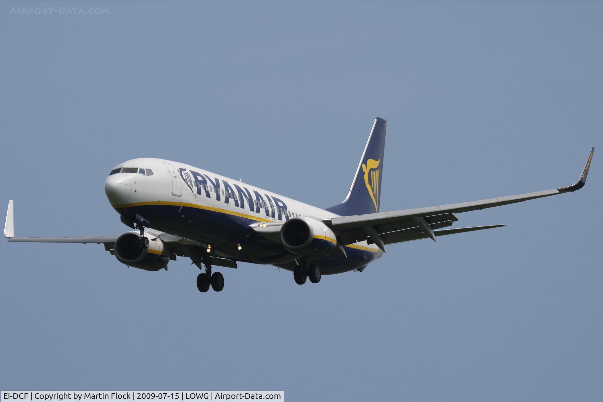 EI-DCF, 2004 Boeing 737-8AS C/N 33804, .