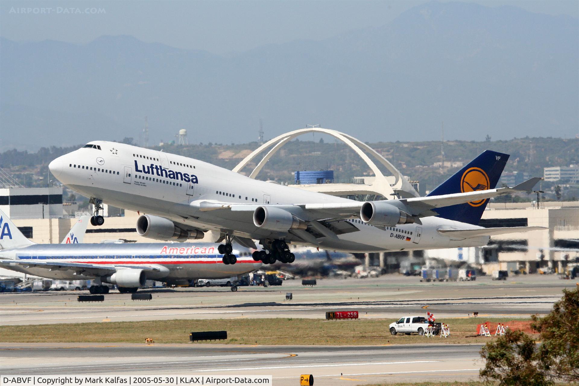 D-ABVF, 1990 Boeing 747-430 C/N 24761, Lufthansa Boeing 747-430, D-ABVF climbing off of 25R KLAX