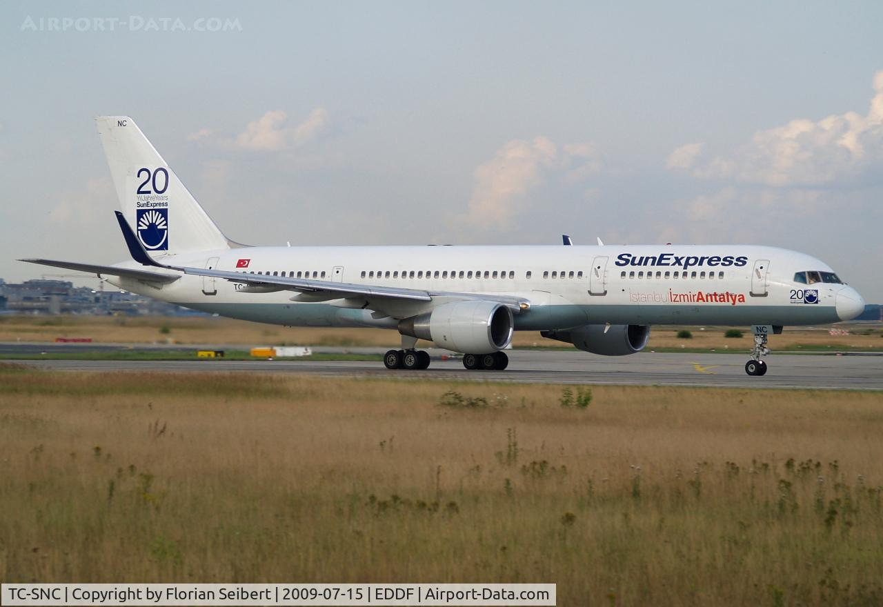 TC-SNC, 1994 Boeing 757-2Q8 C/N 26273, powering down 18