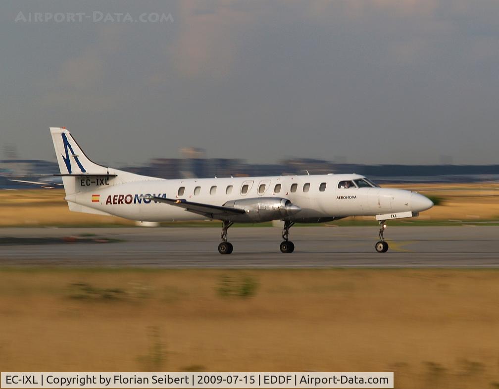 EC-IXL, 1987 Swearingen SA-226T Metro III C/N AC-689, powering down runway 18