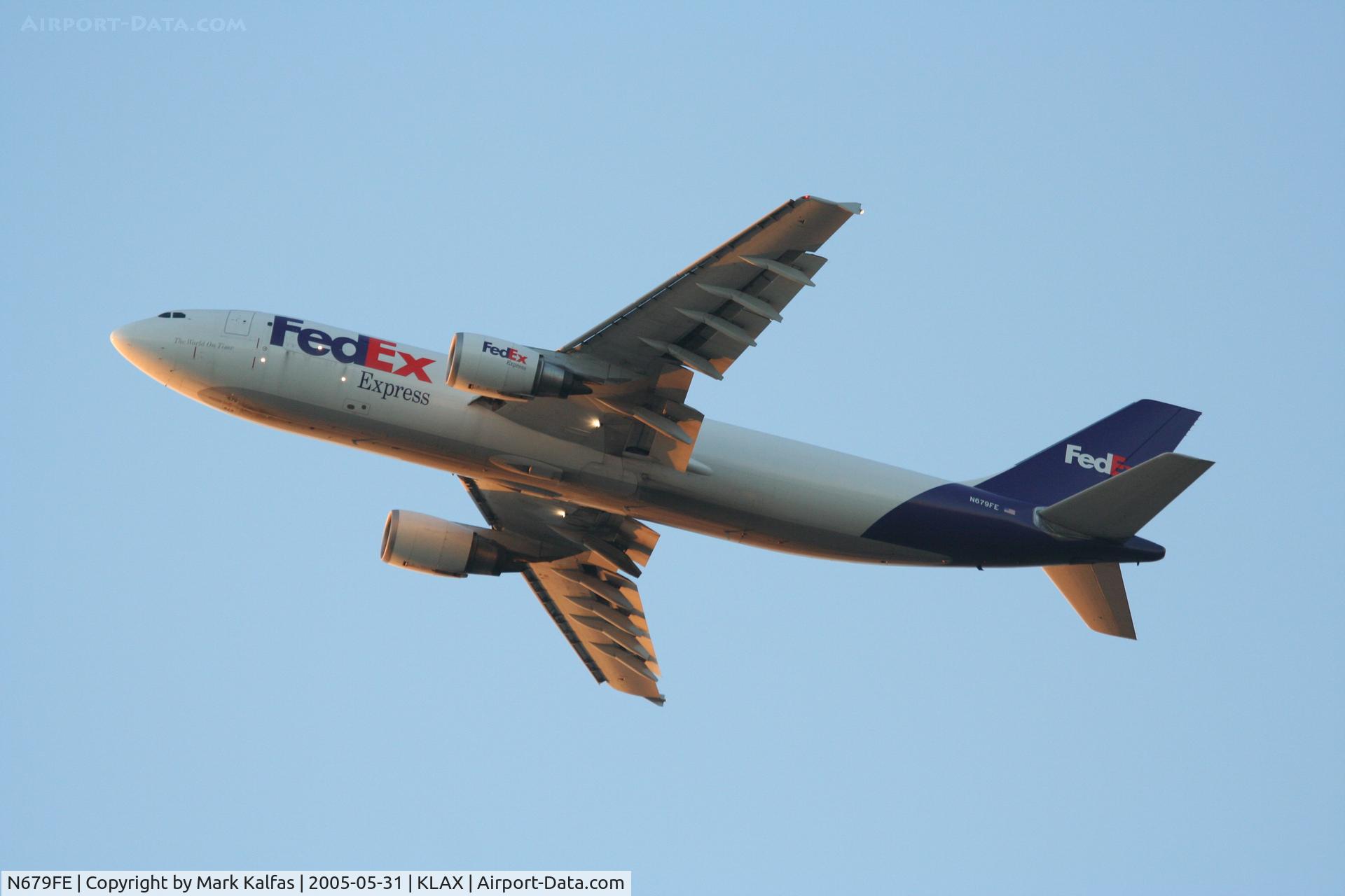 N679FE, 1998 Airbus A300F4-605R C/N 793, Fed Ex A300F4-605R, N679FE departing RWY 25L KLAX