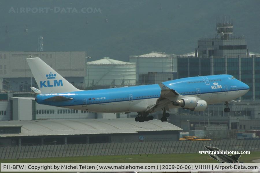 PH-BFW, 2000 Boeing 747-406BC C/N 30454, KLM