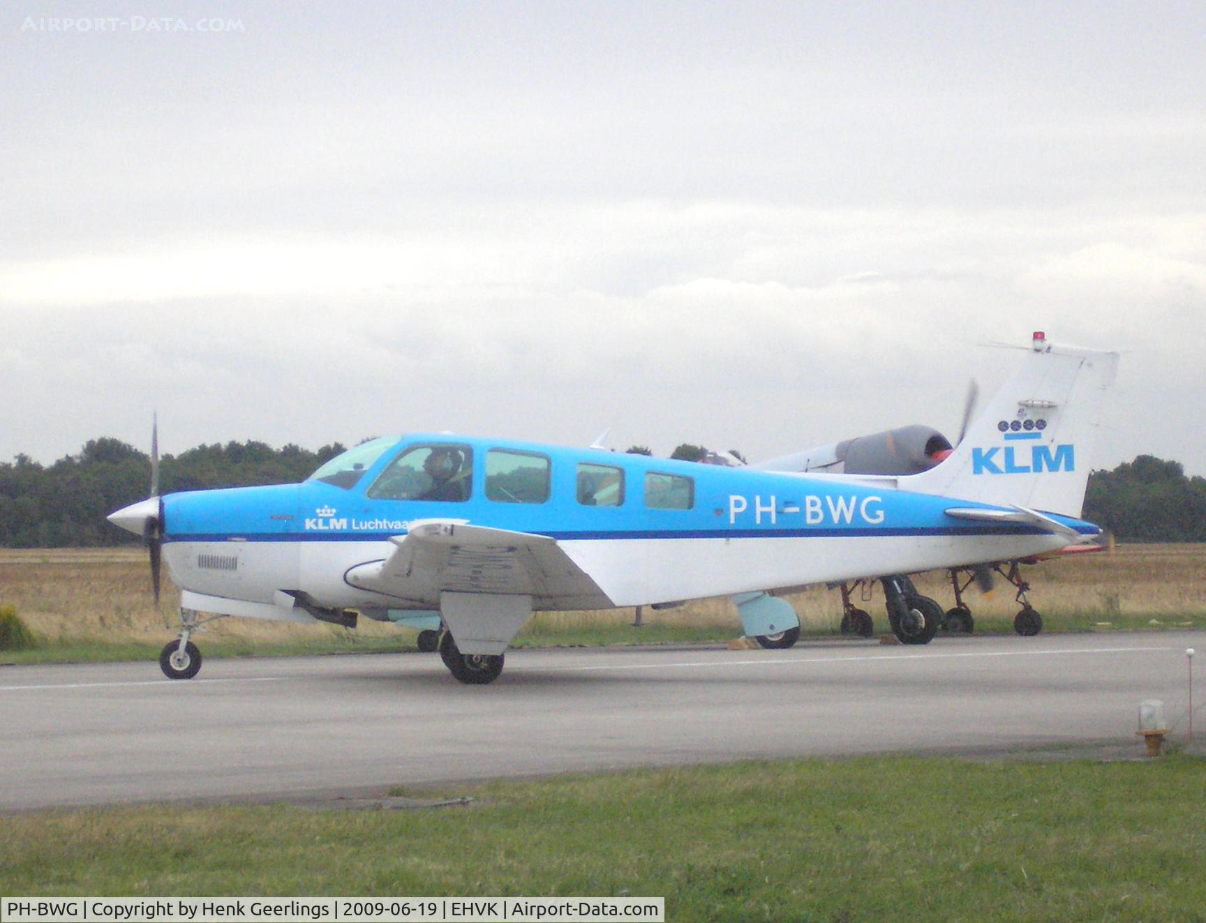 PH-BWG, 1991 Beechcraft A36 Bonanza C/N E-2619, Dutch AF Openday , Volkel AFB ; KLM Flying School