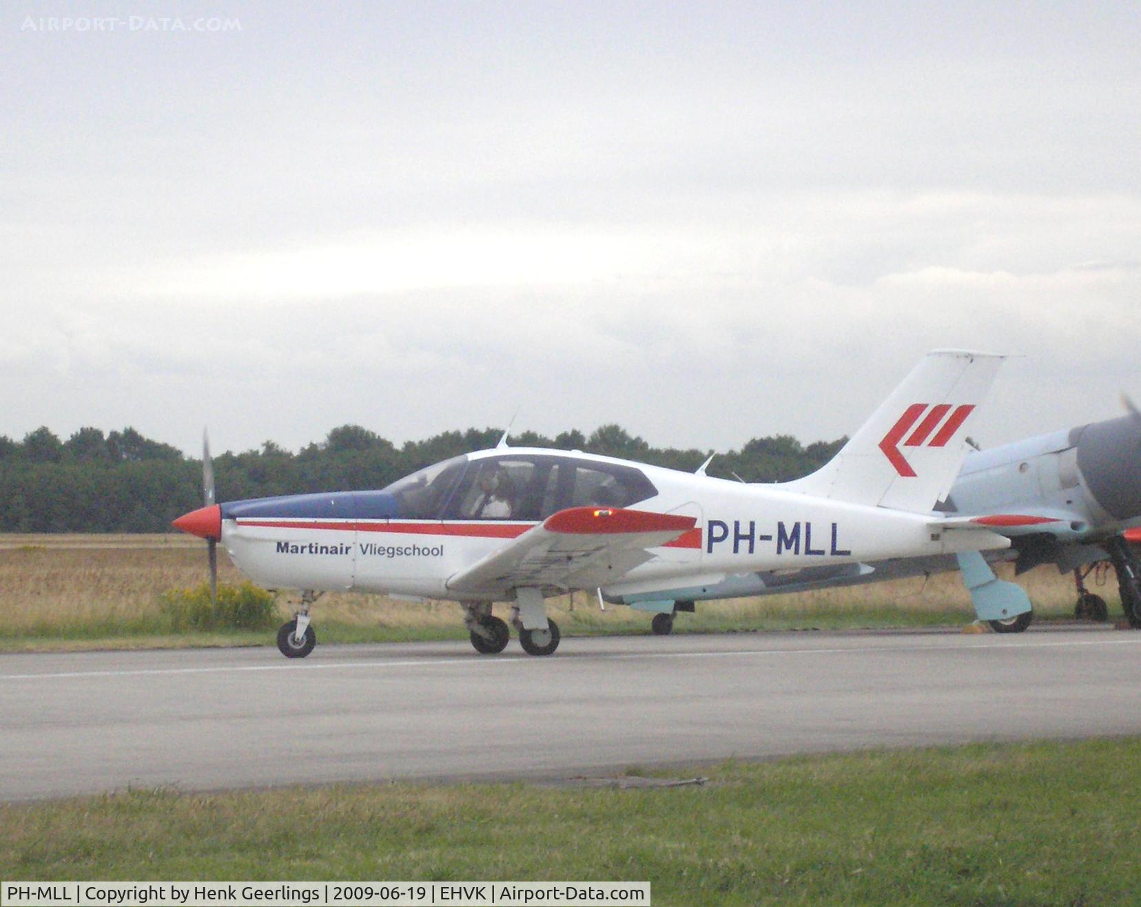 PH-MLL, 2001 Socata TB-20 GA C/N 2038, Dutch AF Openday , Volkel AFB ; Martinair Flying School