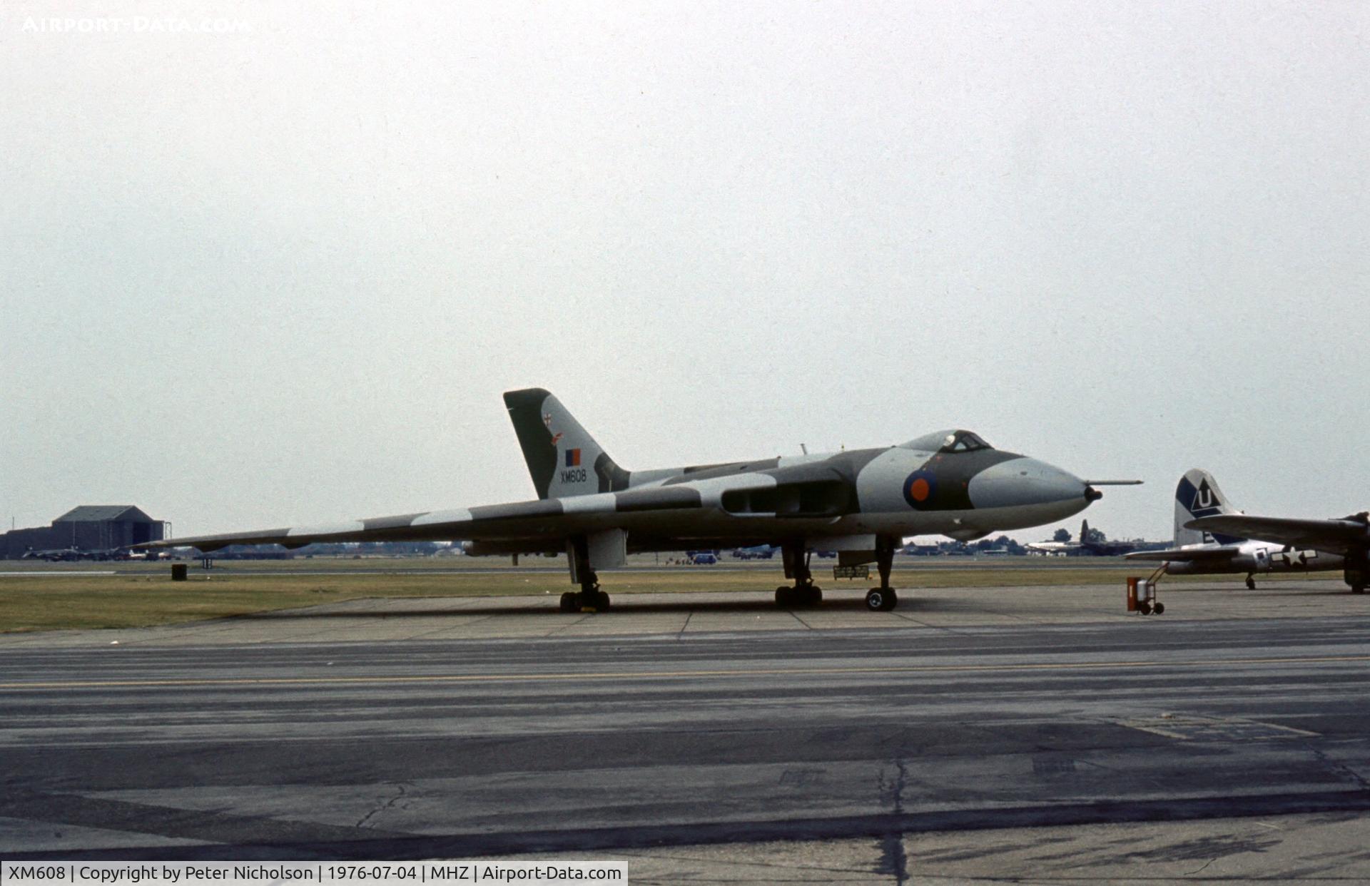 XM608, 1964 Avro Vulcan B.2 C/N Set 72, Vulcan B.2 of 50 Squadron at the 1976 Mildenhall Air Fete.