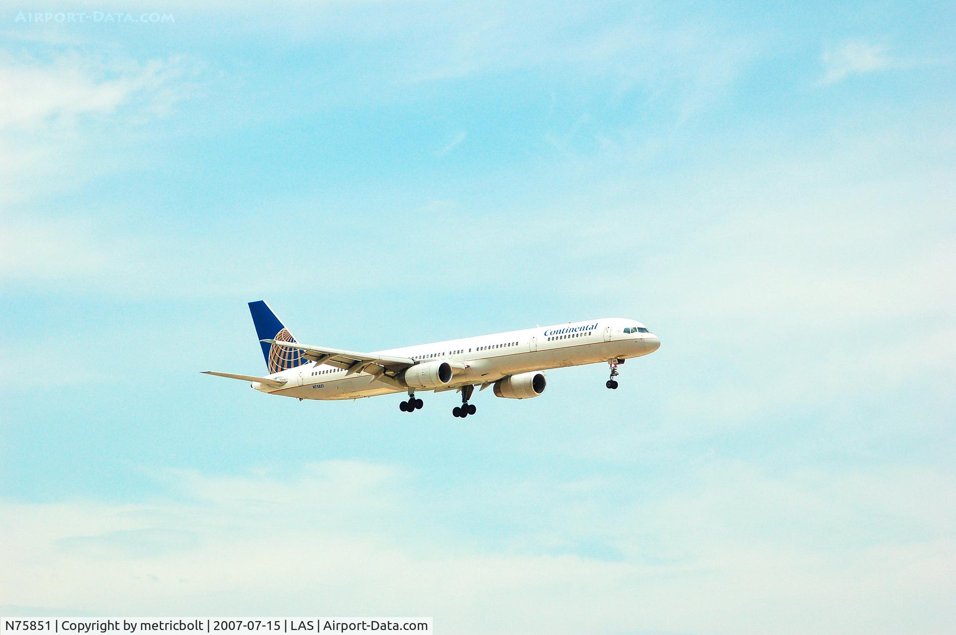 N75851, 2001 Boeing 757-324 C/N 32810, landing at LAS