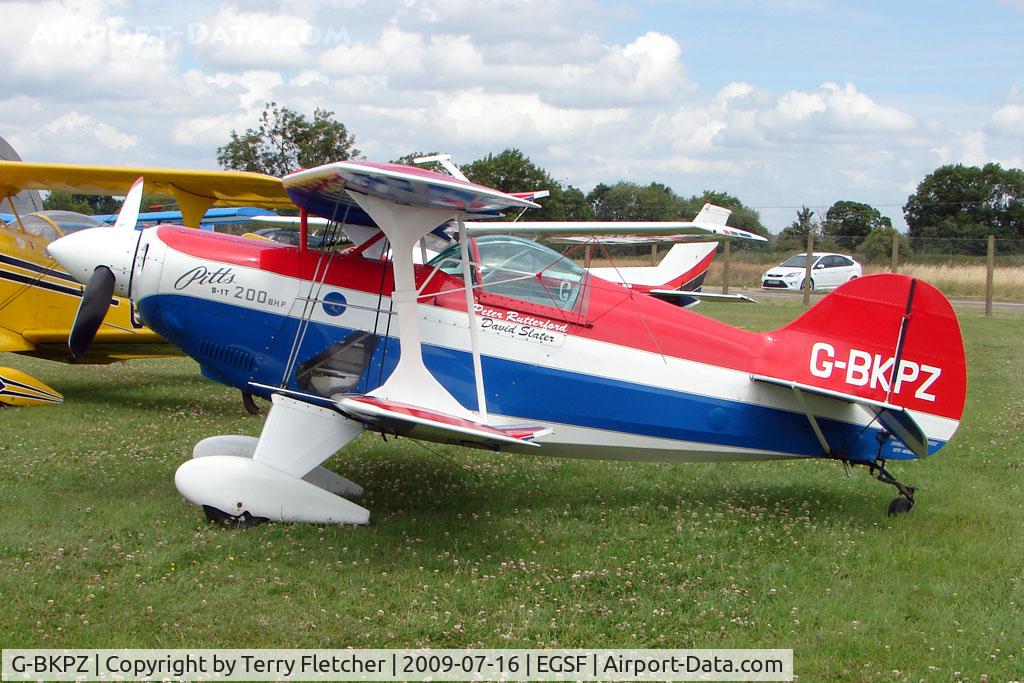 G-BKPZ, 1984 Pitts S-1T Special C/N PFA 009-10852, Pitts S-1T competing in the 2009 Mazda Aerobatic Championships held at Peterborough Conington