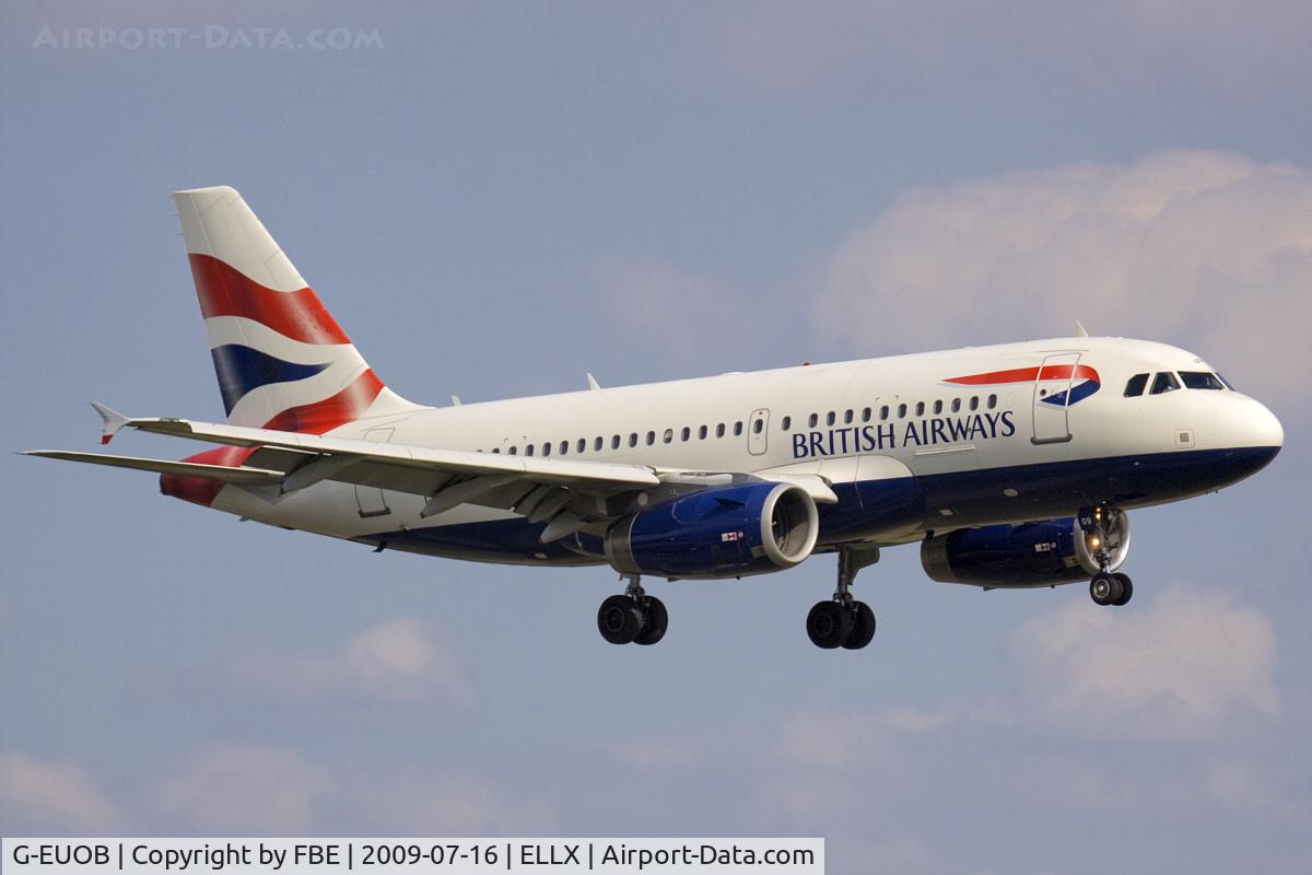 G-EUOB, 2001 Airbus A319-131 C/N 1529, short final at Findel