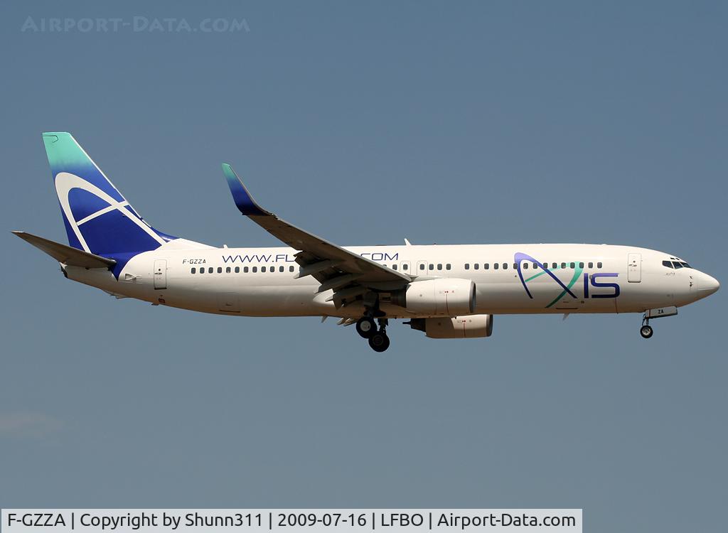 F-GZZA, 1999 Boeing 737-86N C/N 28591, Landing rwy 14R