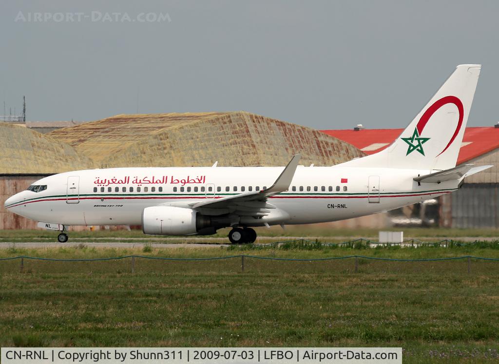CN-RNL, 1999 Boeing 737-7B6 C/N 28982, Ready for take off rwy 32R with new c/s