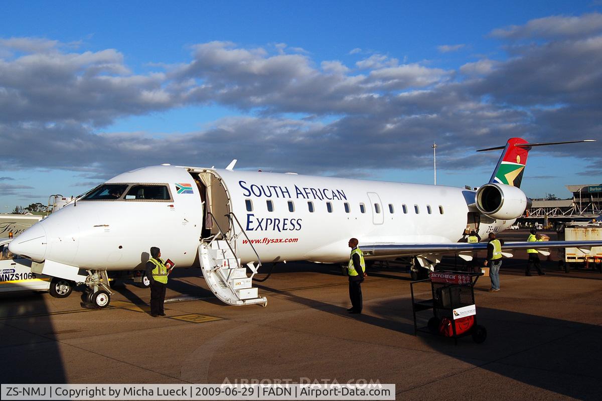 ZS-NMJ, Canadair CRJ-200ER (CL-600-2B19) C/N 7161, At Durban