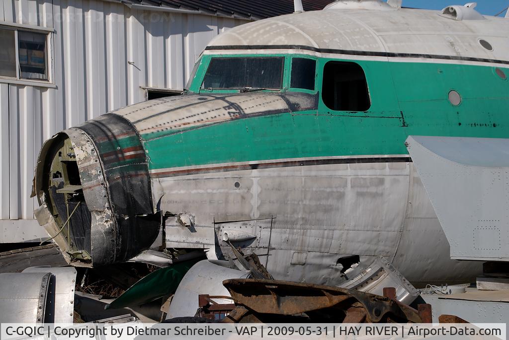C-GQIC, 1944 Douglas C-54E Skymaster (DC-4) C/N 27343, ex Buffalo Airways DC4