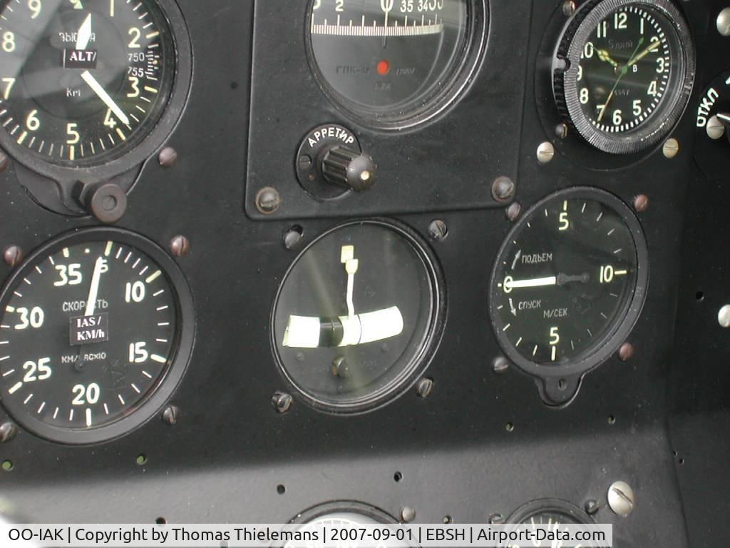 OO-IAK, 1956 Yakovlev Yak-18 C/N 1332019, instruments